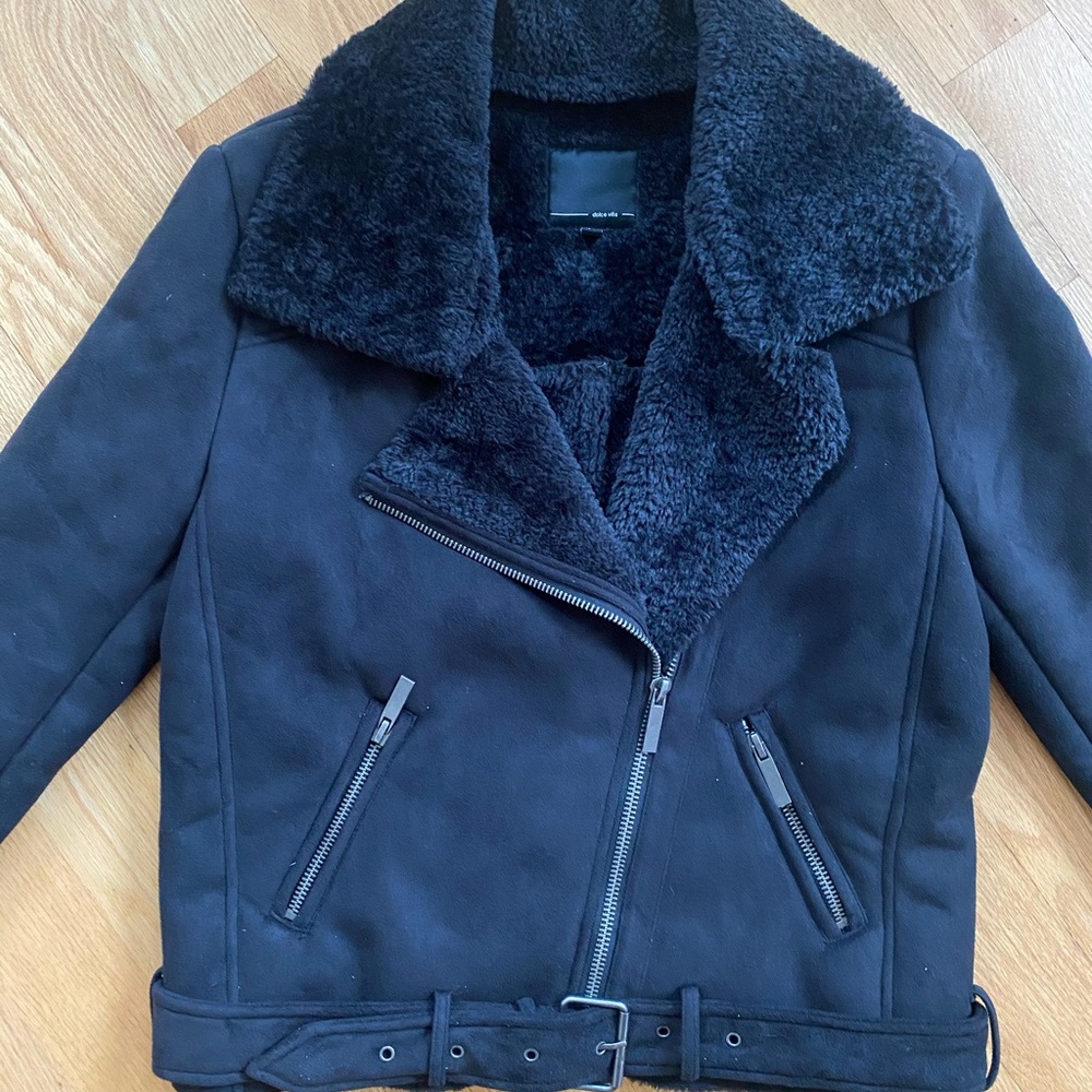 Winter Jacket. Black. Medium. Great Condition. Ve… - image 1